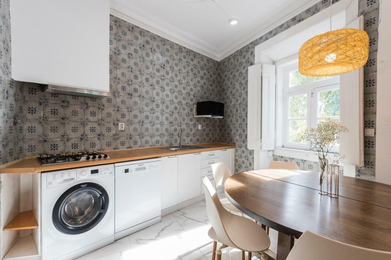 Alfama Tale Four-Bedroom Apartment W/ River View - By Lu Holidays Lissabon Exterior foto